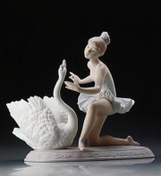 "Graceful Dance" Glazed Porcelain Figurine by Llardro