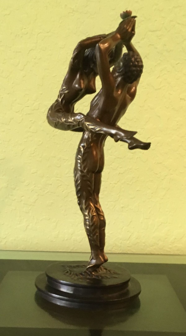 "Amants" bronze sculpture by Erte